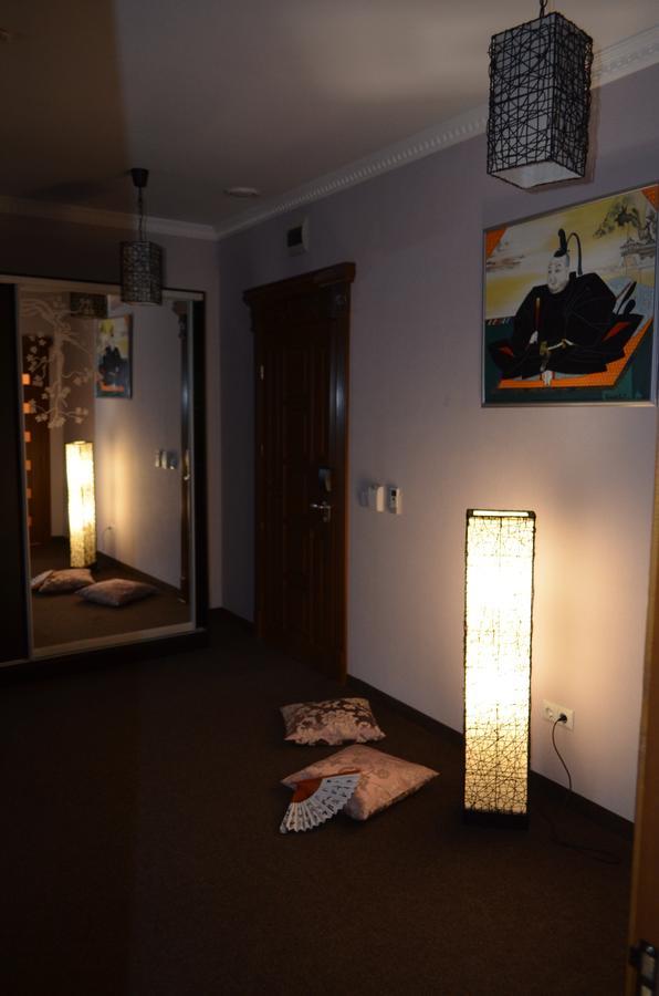 Golden Palace Dubove Bagian luar foto